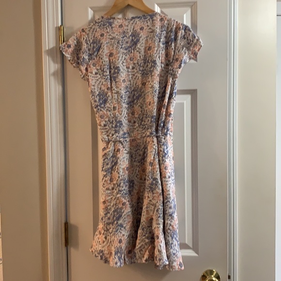 Adorable Flutter Sleeve Wrap Mini Dress - Picture 5 of 5